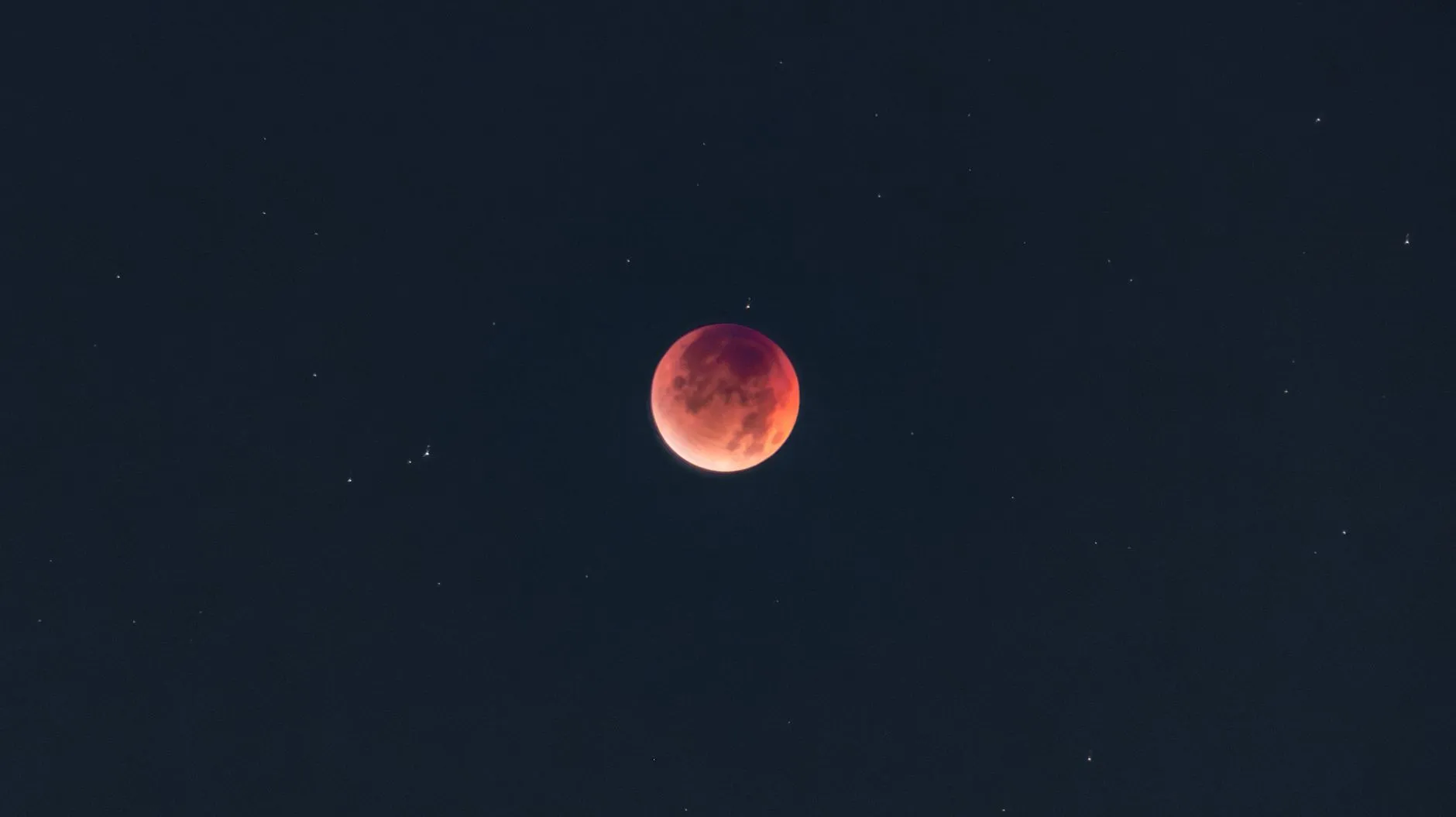 A Diferença entre Eclipse Lunar e Eclipse Solar