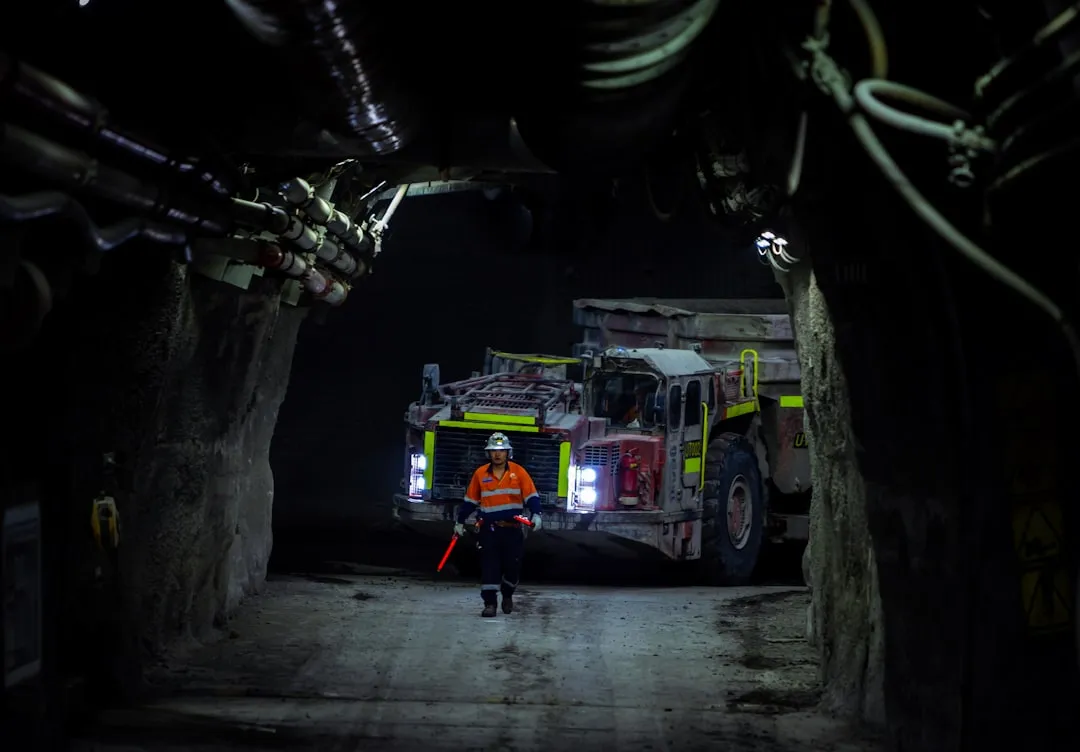 Detector de partículas subterrâneo usado na busca por matéria escura