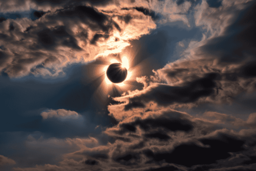 O Que é um Eclipse Solar e Como Observá-lo com Segurança