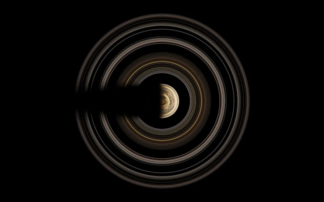 Vista de Saturno e seus aneis atraves de um telescopio amador
